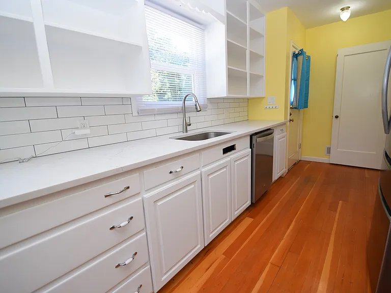 10744 SE 29th Ave — Photo 4