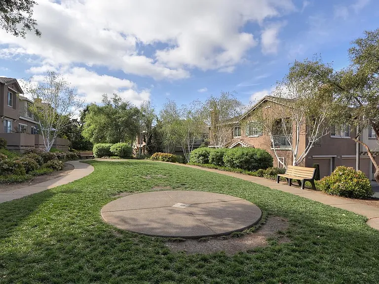 3837 Jasmine Cir — Photo 38