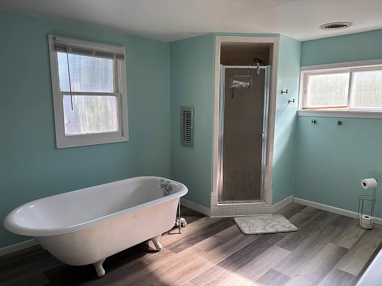 432 N 3rd St — Photo 8