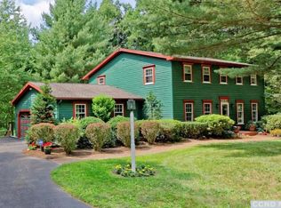 84 Knollwood Dr, Valatie, NY 12184