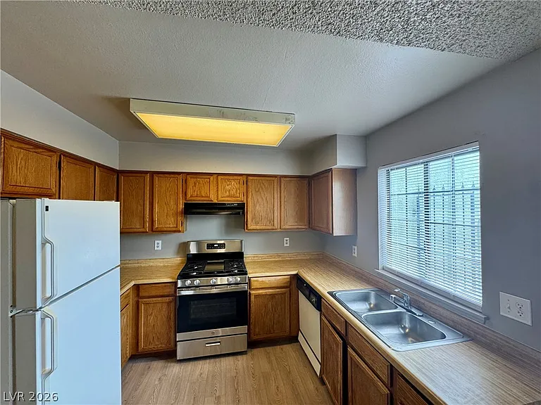 7048 Burcot Ave #50 — Photo 6