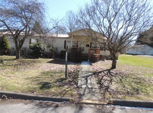 9 River St, Bainbridge, NY 13733