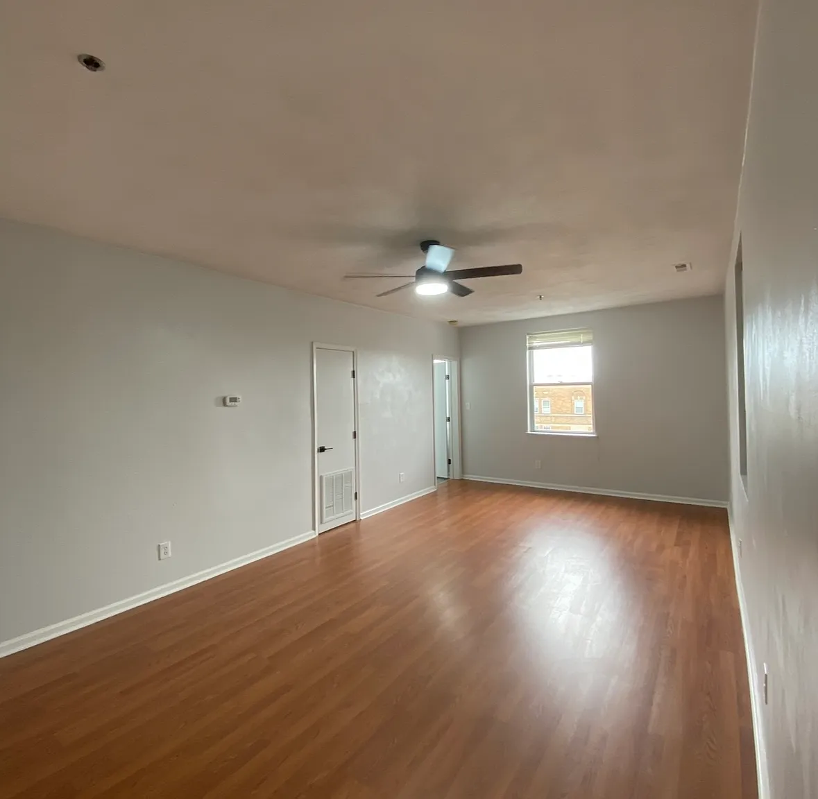 1 bed, $1,350 — Photo 2
