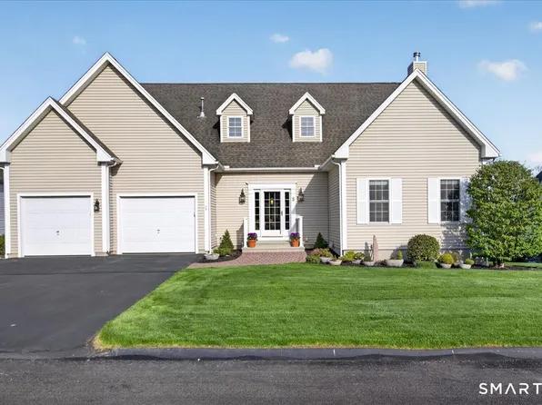 9 Balsam Ridge Circle #9, Wallingford, CT 06492