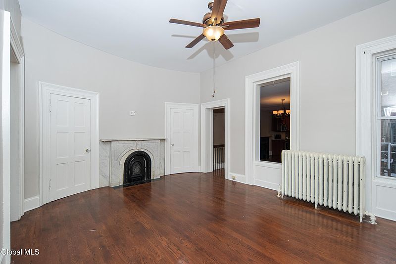 3rd image of 347 Hudson Avenue