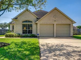 5414 Spring Oak Dr, Pasadena, TX 77505