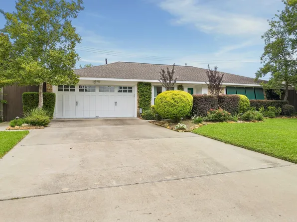 9534 Beverlyhill St, Houston, TX 77063