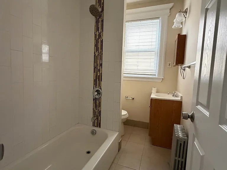 60 Vermont Ave #1 — Photo 3