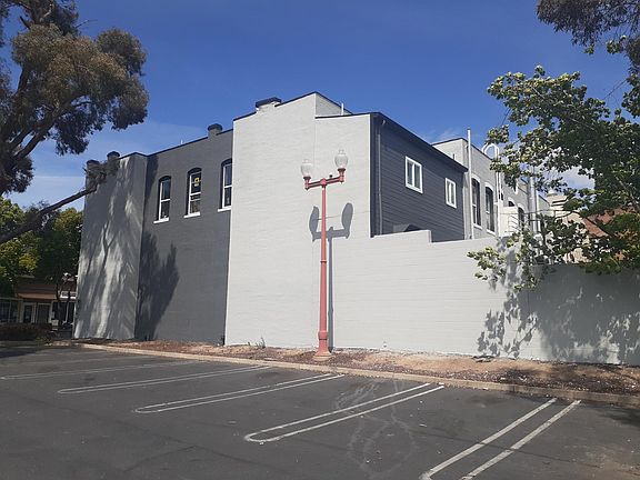 3rd image of 621 2nd St