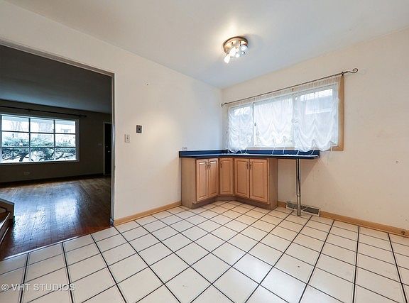 3rd image of 3803 Liberty Blvd