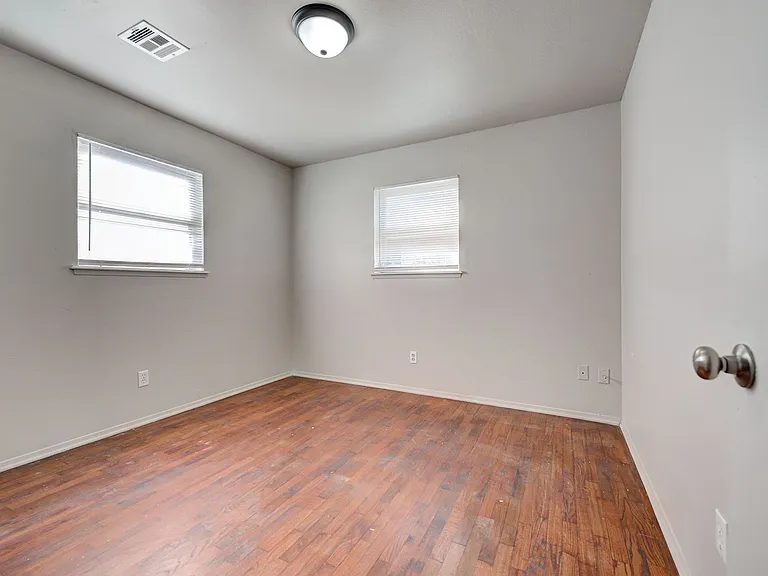 1528 SE 49th Ter — Photo 26