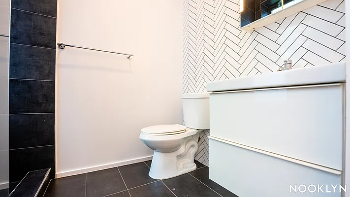 Rented by Nooklyn NYC LLC | media 20