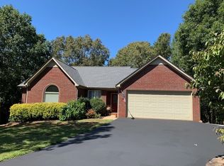 380 Hamilton Dr, Cleveland, GA 30528