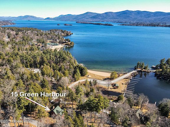 2nd image of 15 Green Harbour Ln