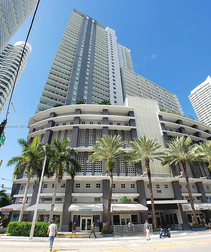 Vue At Brickell Condo — Photo 3