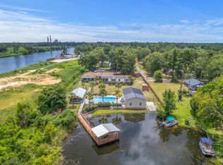 126 Fire Ln, Cross, SC 29436