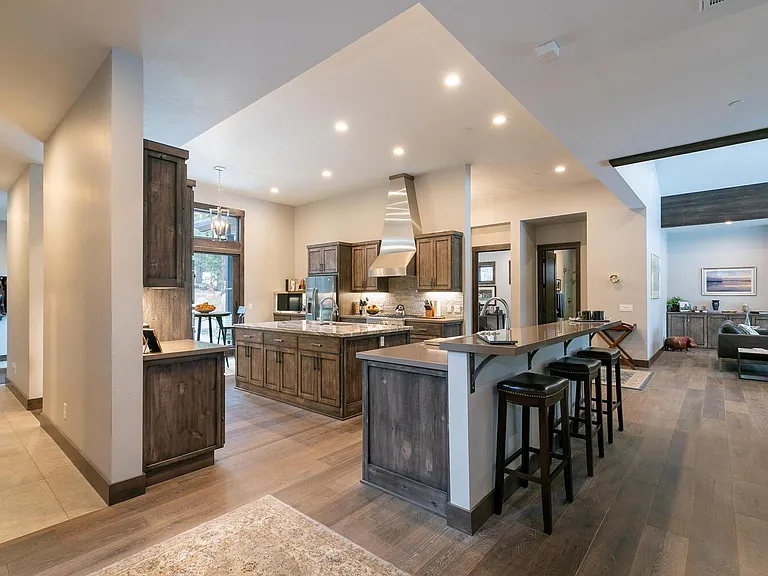 9265 Heartwood Dr — Photo 50