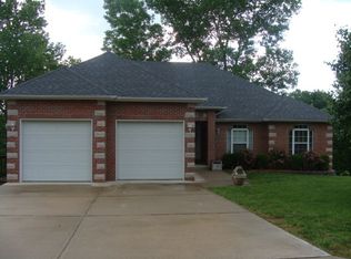312 Willow Creek Dr, Jefferson City, MO 65109