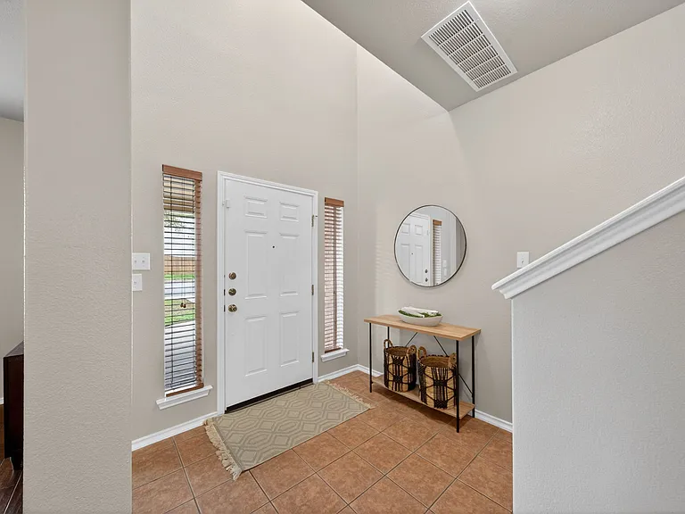 4847 Farber Dl — Photo 4