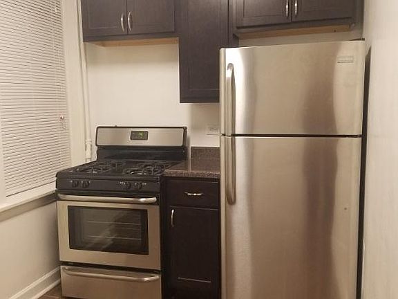 3rd image of 2607 N Spaulding Ave APT 1E
