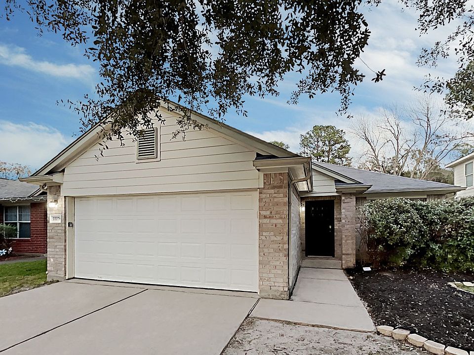 1st image of 22278 Queenbury Hills Dr