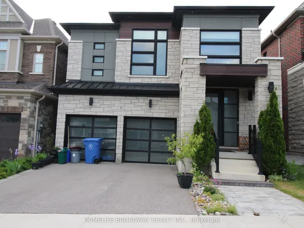 32 McKean Dr, Whitchurch Stouffville, ON L4A 4V9