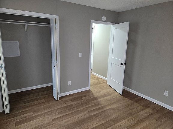 4th image of 230 Hamilton Rd