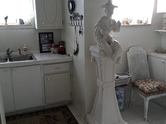 5th image of 1750 NE 191st 523f Miami #523F