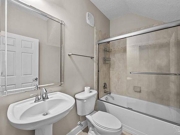 5th image of 9823 Tapestry Park Cir #205