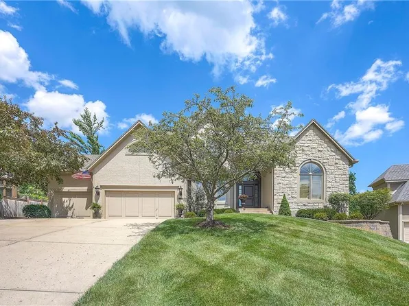 12905 Woodson St, Overland Park, KS 66209