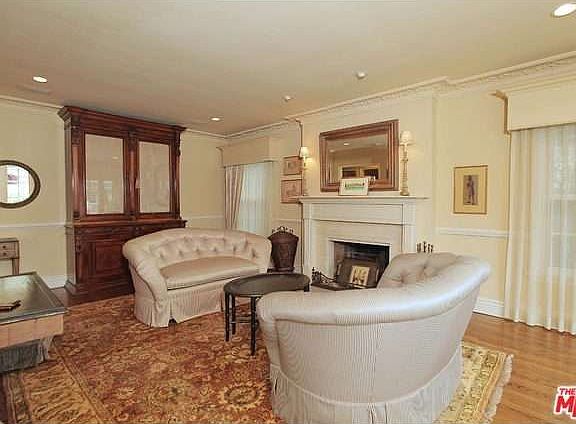 4th image of 9038 Cresta Dr