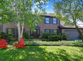 25W271 Salem Ave, Naperville, IL 60540