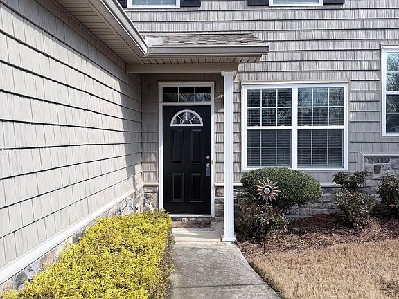 2nd image of 526 Hamilton Way