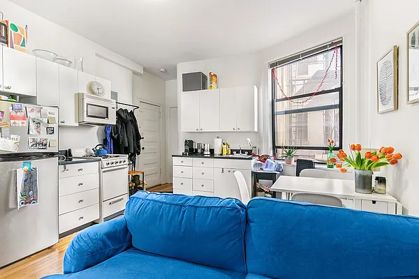 Rented by Compass | media 14