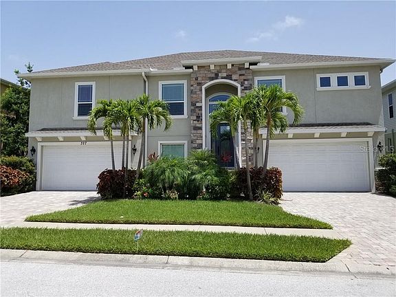 5th image of 220 Manatee Ln