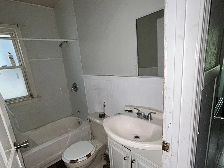 6342 Lena Ave — Photo 6