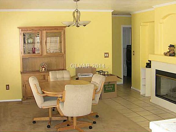 4th image of 462 Castle Stone Ct