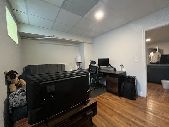 5th image of 17 Aberdeen St #Ab