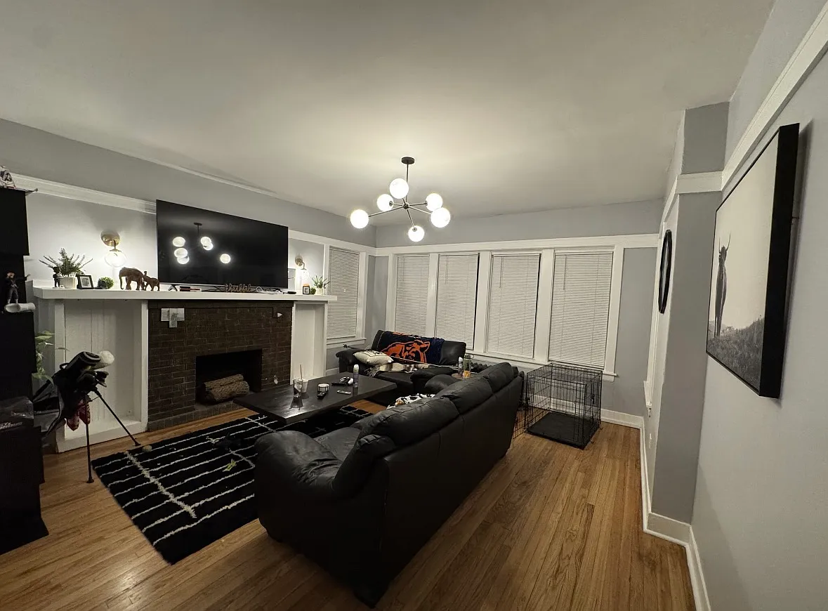2 bed, 850 sqft, $1,750 — Photo 1