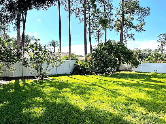 5th image of 9127 Woodbreeze Blvd