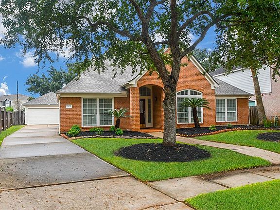 3rd image of 2923 Marble Falls Drive