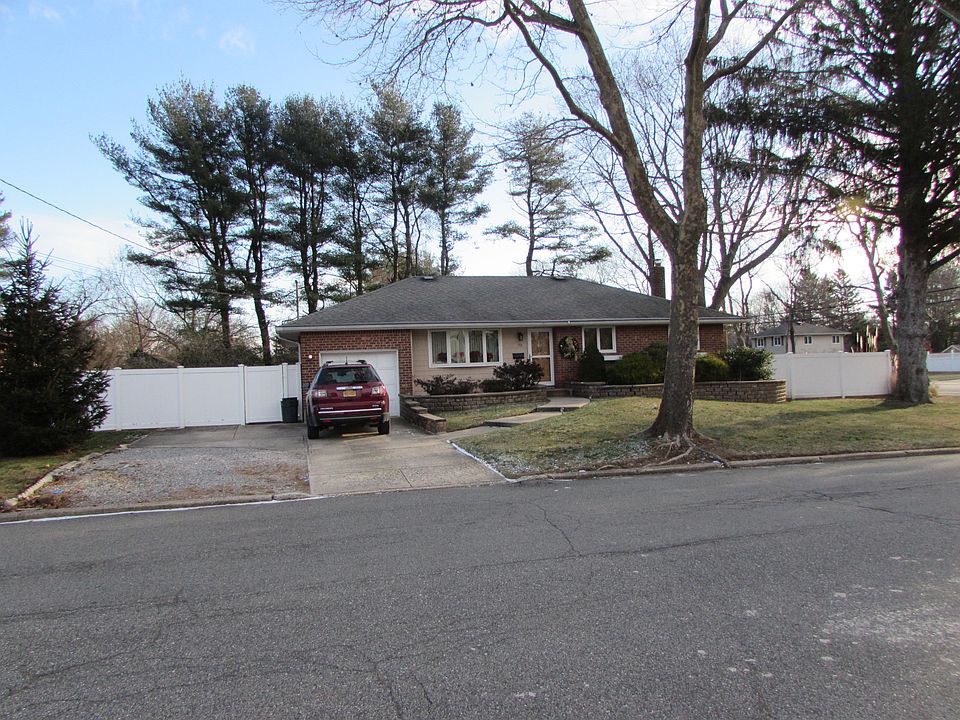 1st image of 73 Roebling Pl