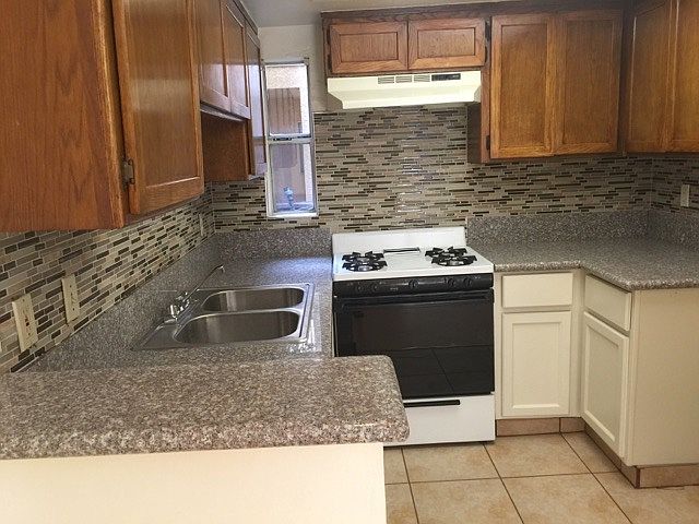 2nd image of 7650 Laurel Canyon Blvd #102