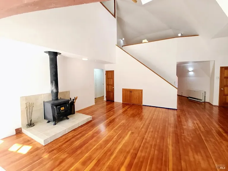 8080 Surprise Valley Rd — Photo 29