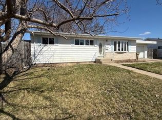 1948 3rd St NW, Minot, ND 58703