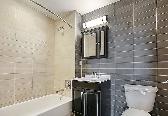 3rd image of 574 4th Ave APT 10D