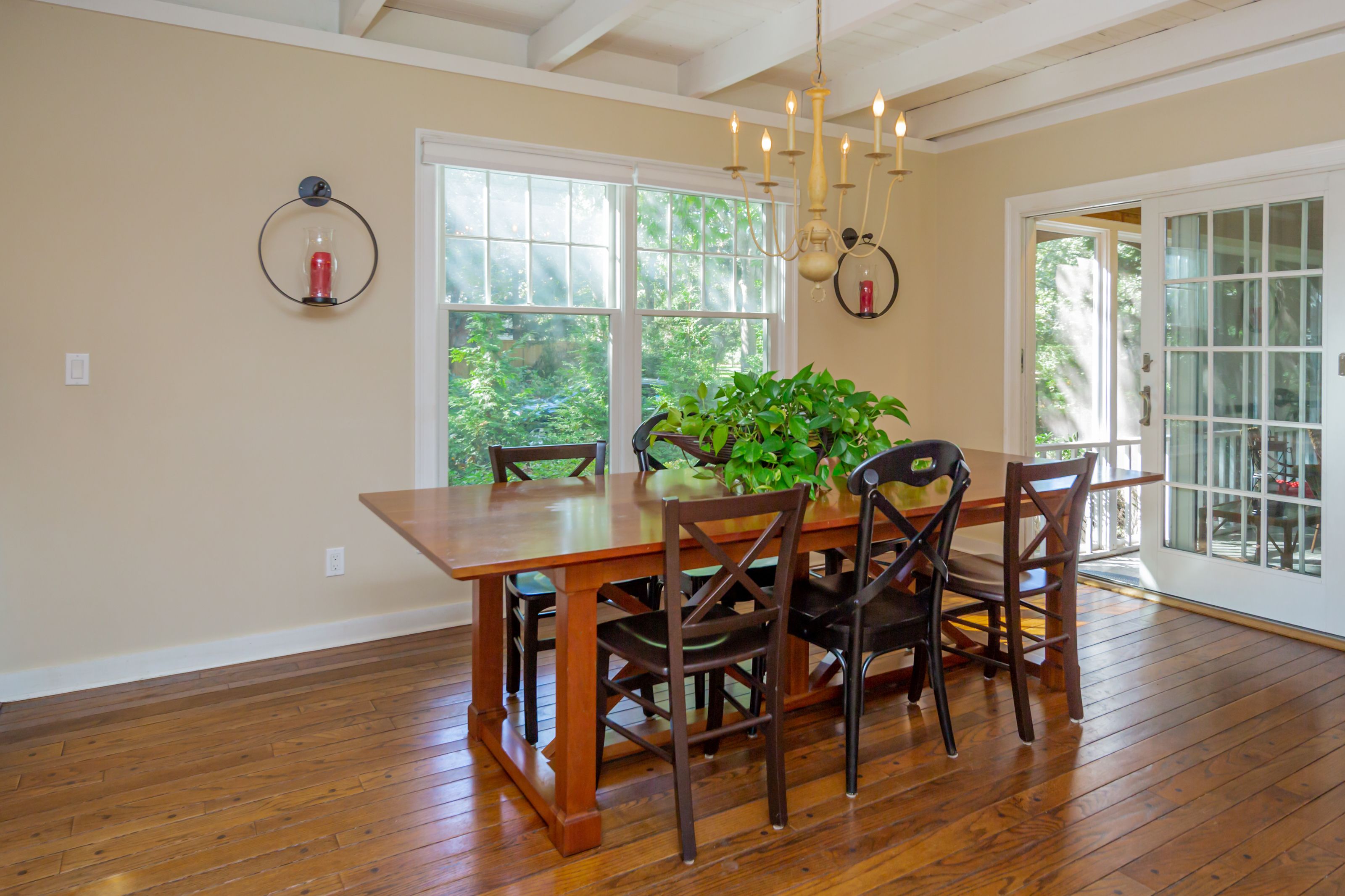 101 Wooleys Dr, Southampton, NY 11968 Out East