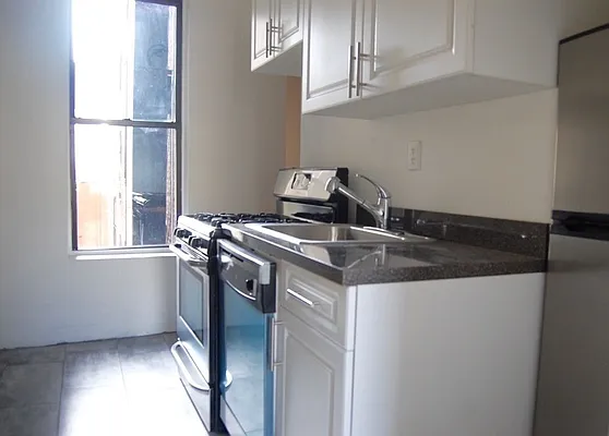 Rented by Bold New York | media 11