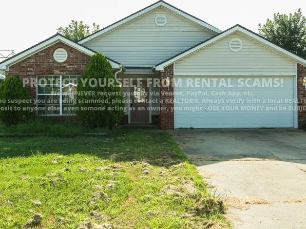1348 S Jasmine Ln, Fayetteville, AR 72704