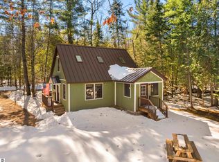 15750 Betsie River Dr, Thompsonville, MI 49683